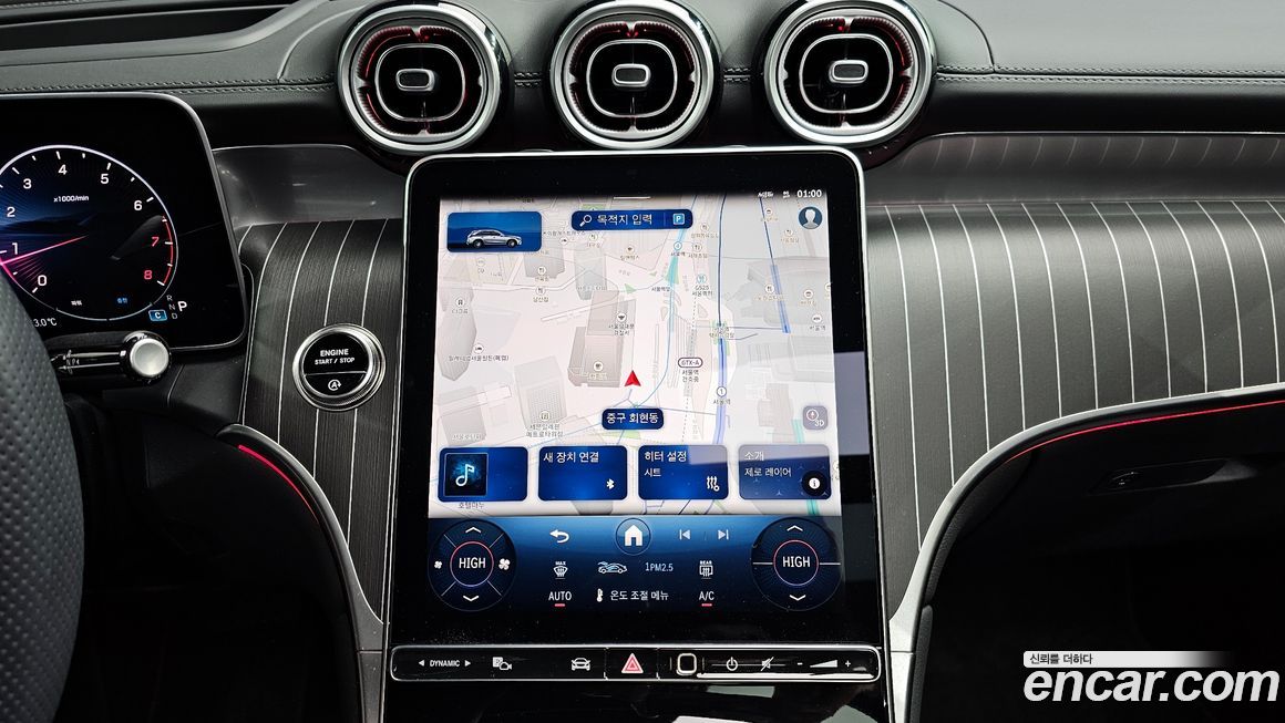 Mercedes-Benz GLC-Class 2025