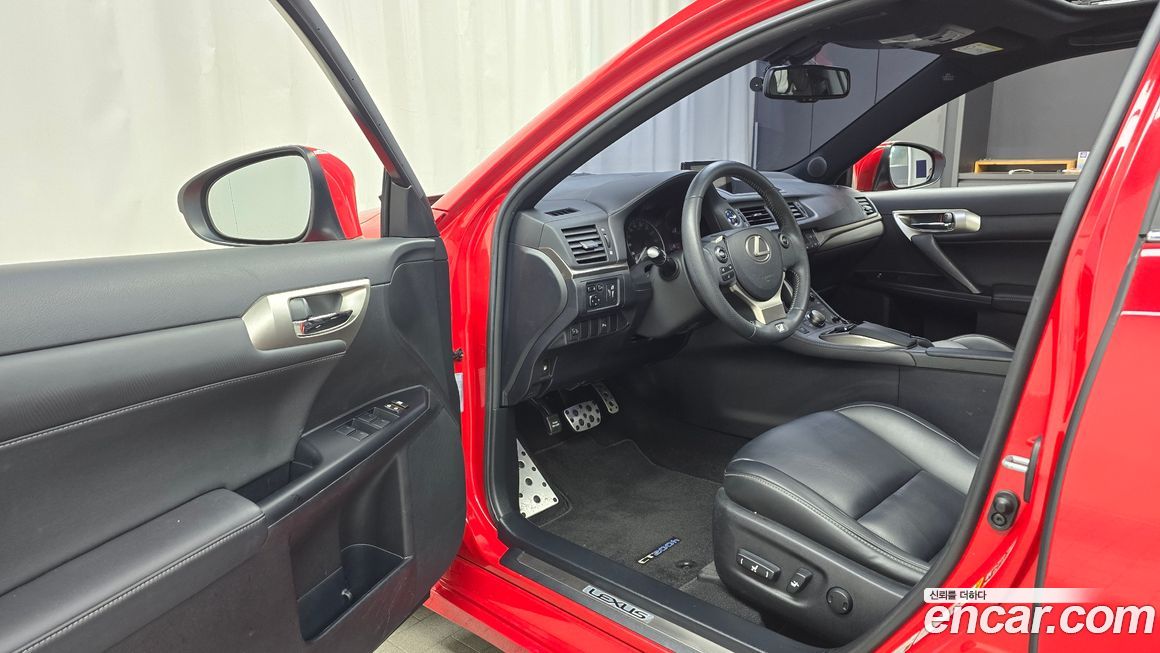 Lexus CT200h 2015