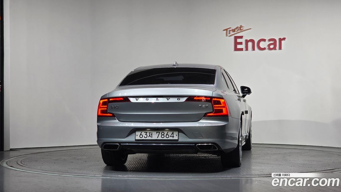 Volvo S90 2019