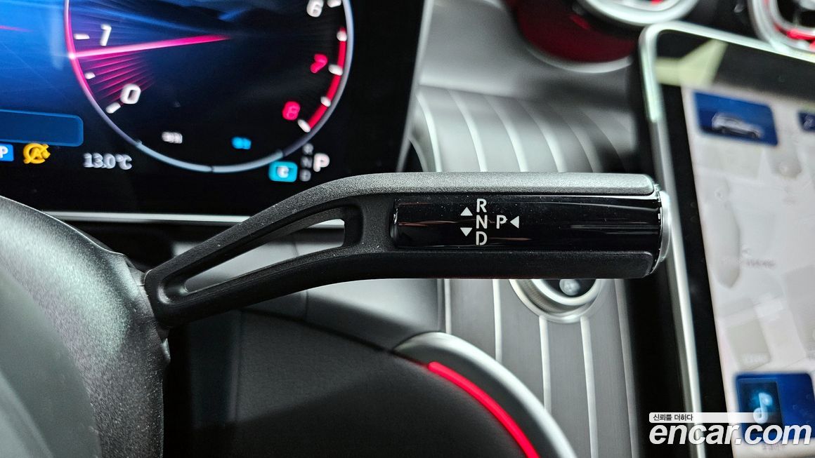 Mercedes-Benz GLC-Class 2025