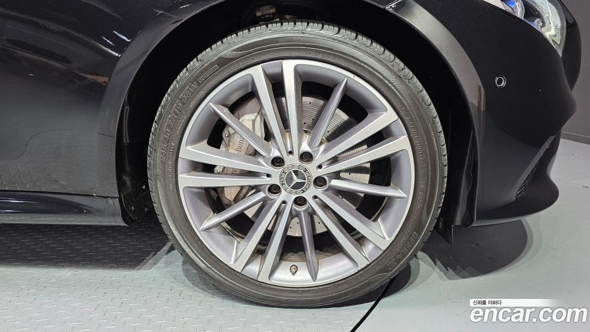 Mercedes-Benz CLS-Class 2019