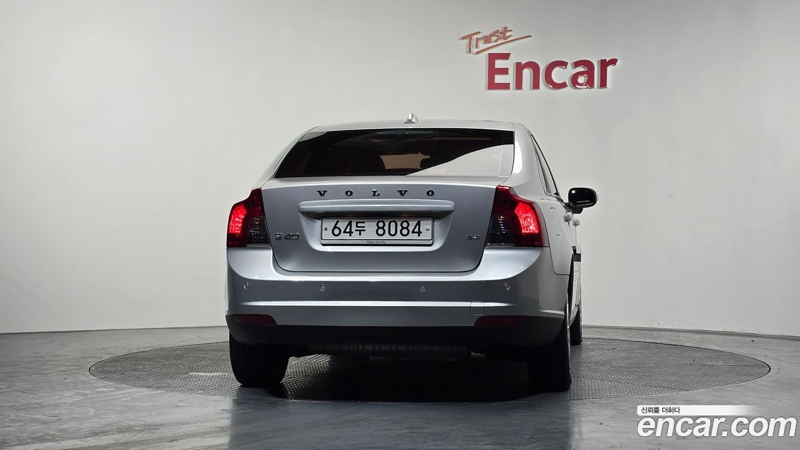 Volvo S40 2009