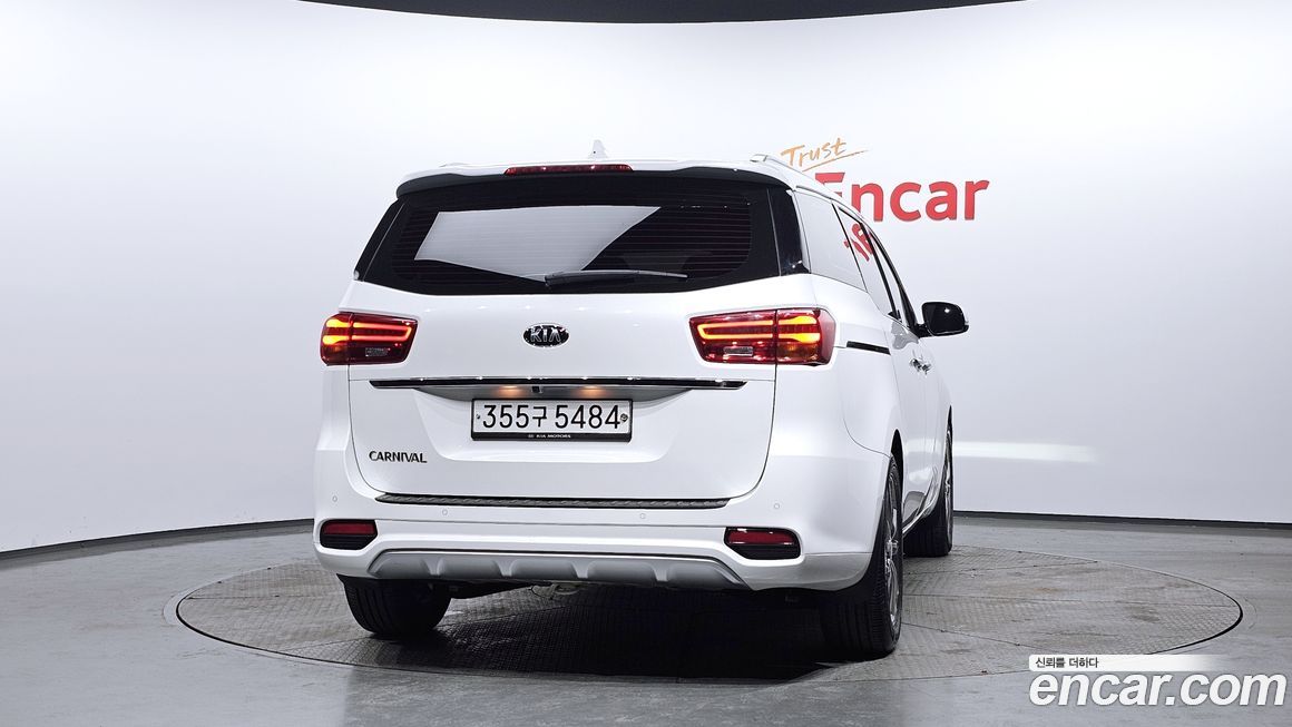 Kia Canival 2019