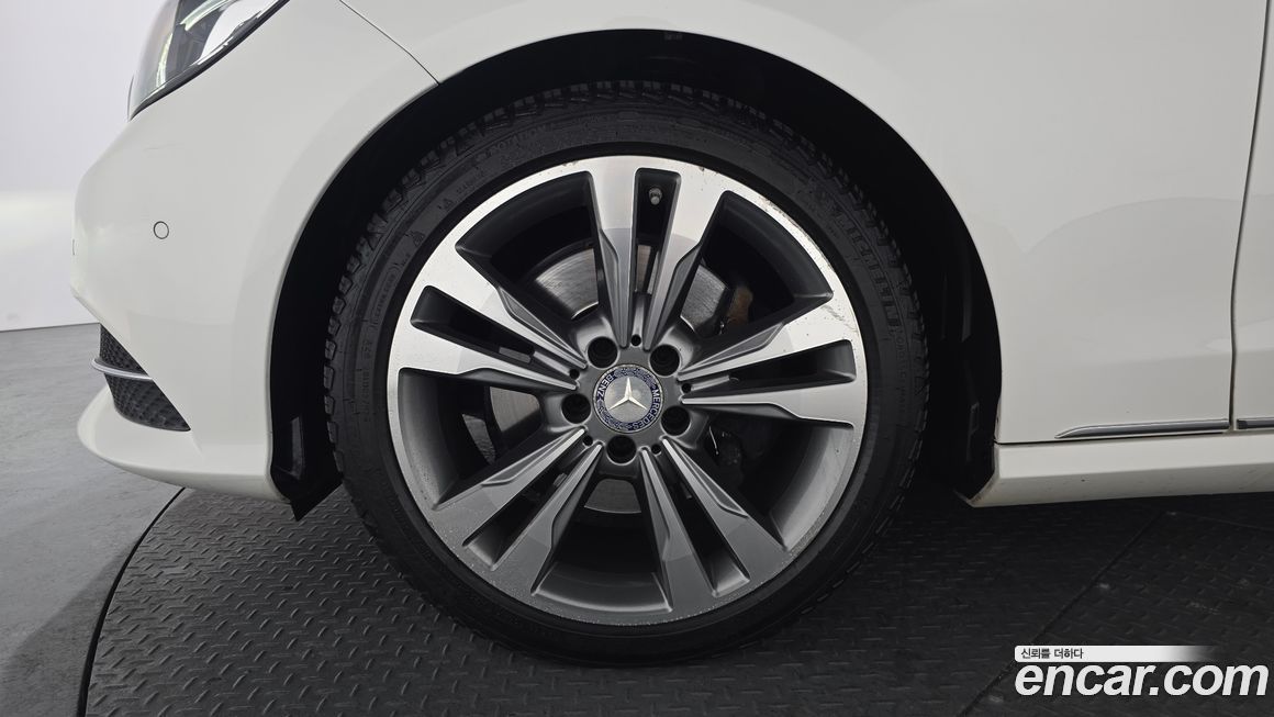 Mercedes-Benz E-Class 2014