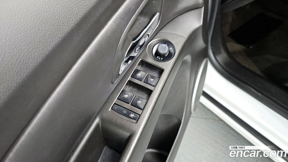 ChevroletGMDaewoo Cruze 2012