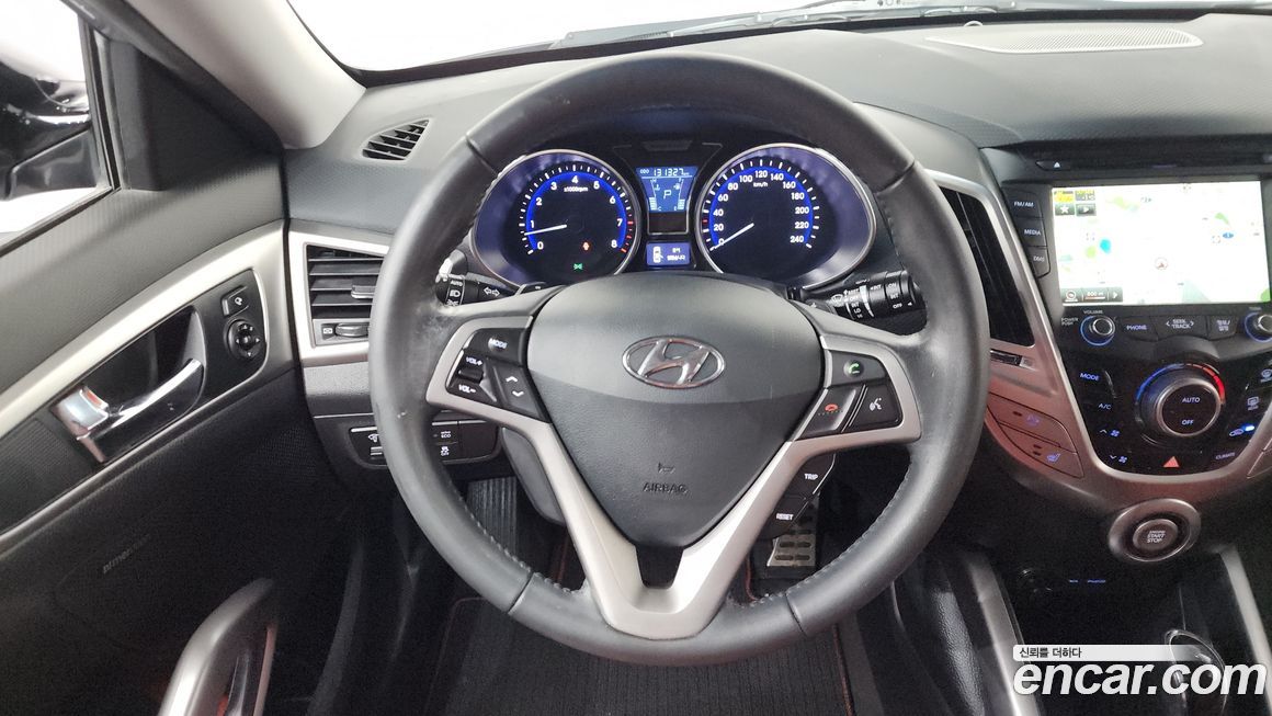 Hyundai Veloster 2012