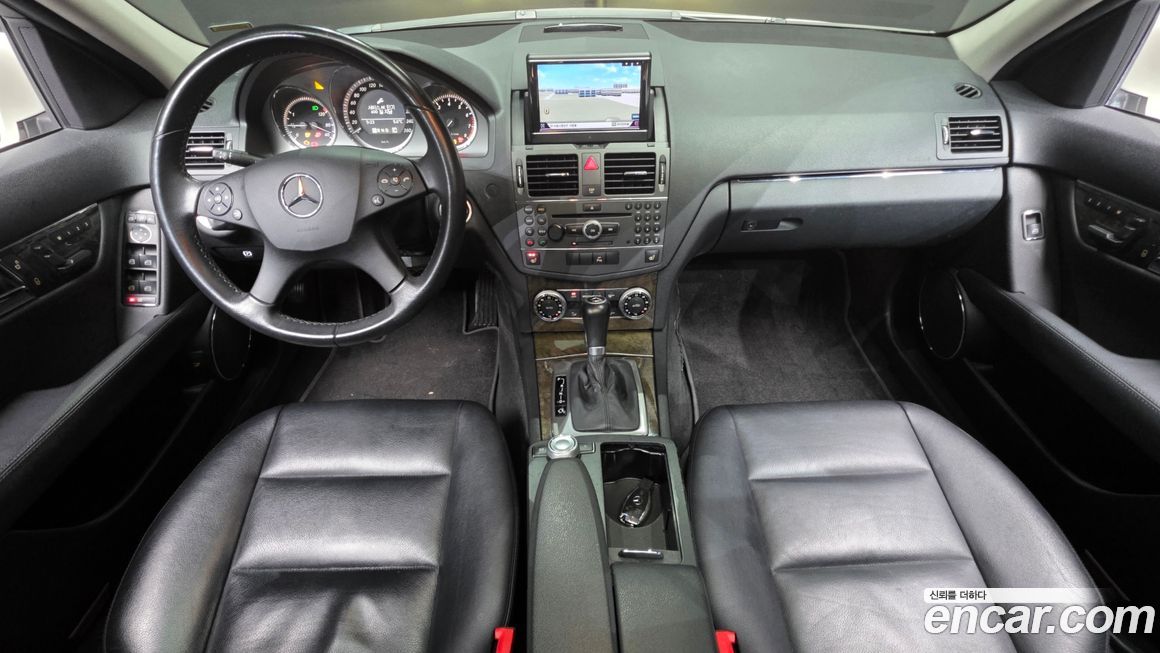 Mercedes-Benz C-Class 2010