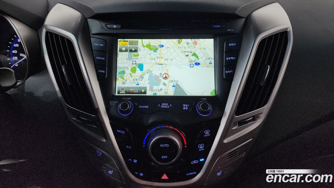 Hyundai Veloster 2012