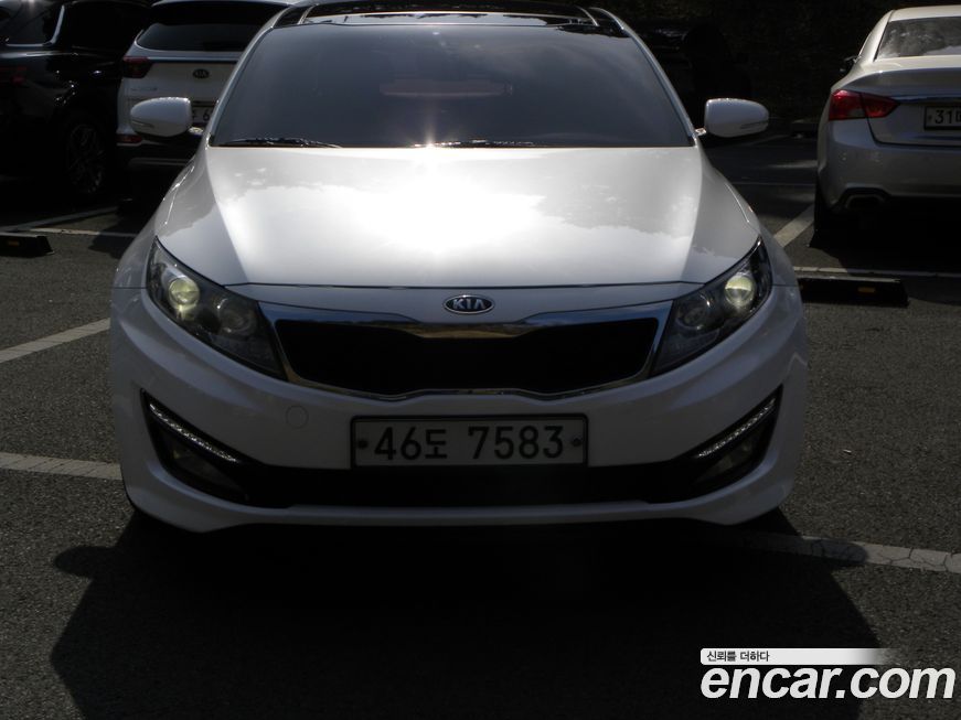 Kia K5 2011