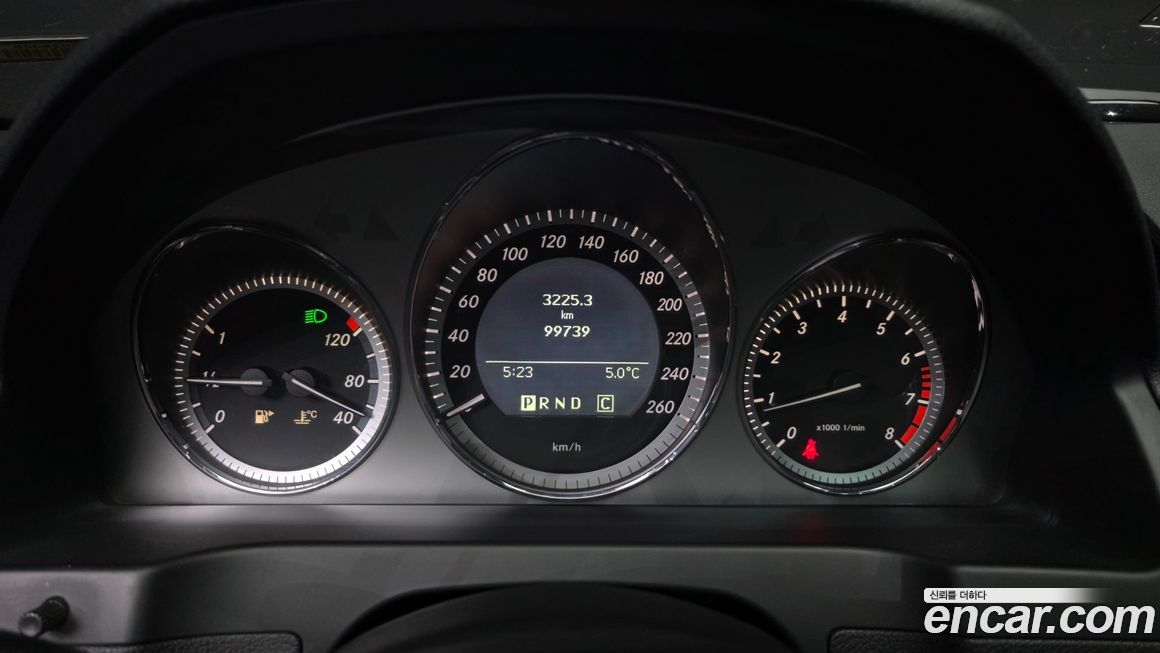 Mercedes-Benz C-Class 2010