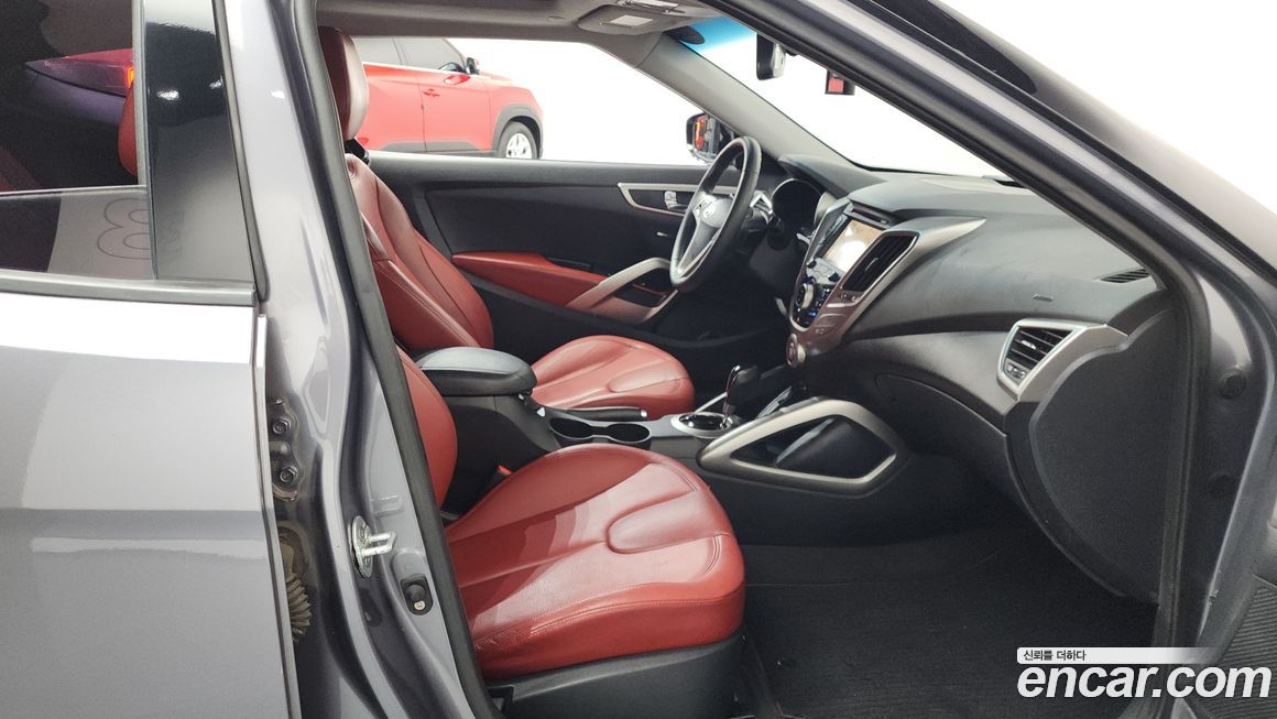 Hyundai Veloster 2012