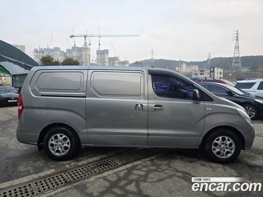 Hyundai Starex 2012