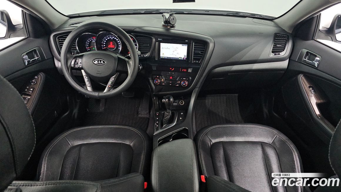 Kia K5 2011