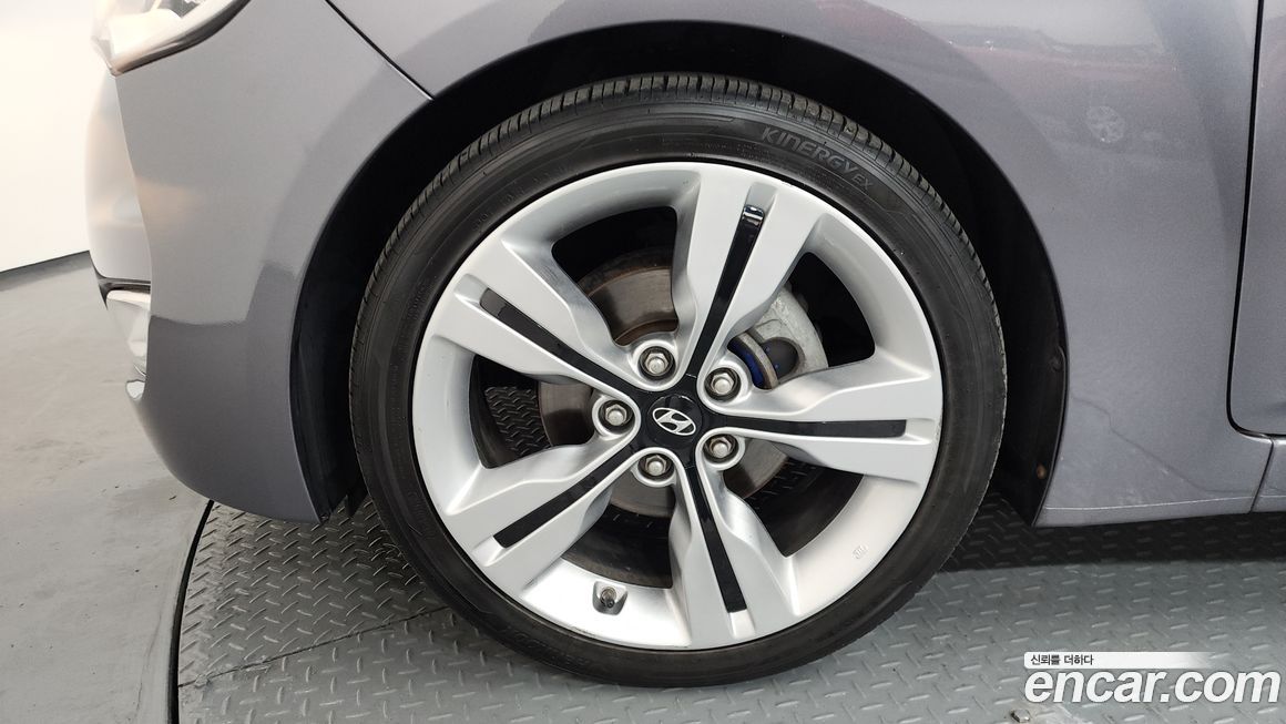 Hyundai Veloster 2012