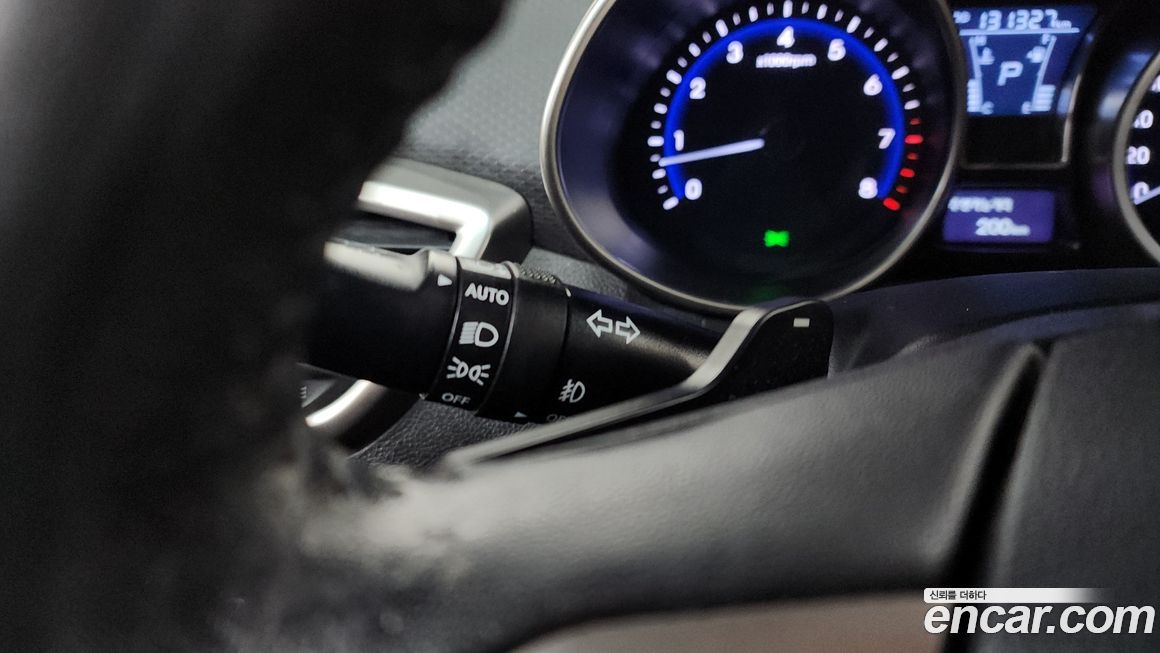 Hyundai Veloster 2012