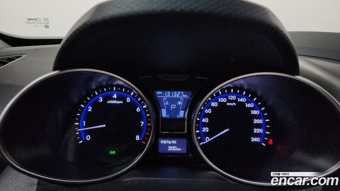 Hyundai Veloster 2012