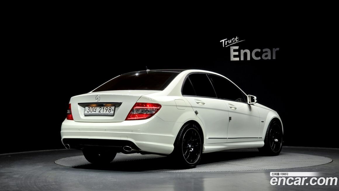 Mercedes-Benz C-Class 2010