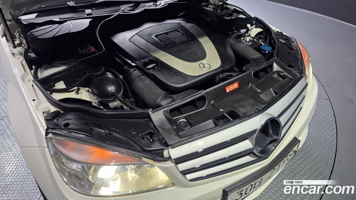 Mercedes-Benz C-Class 2010