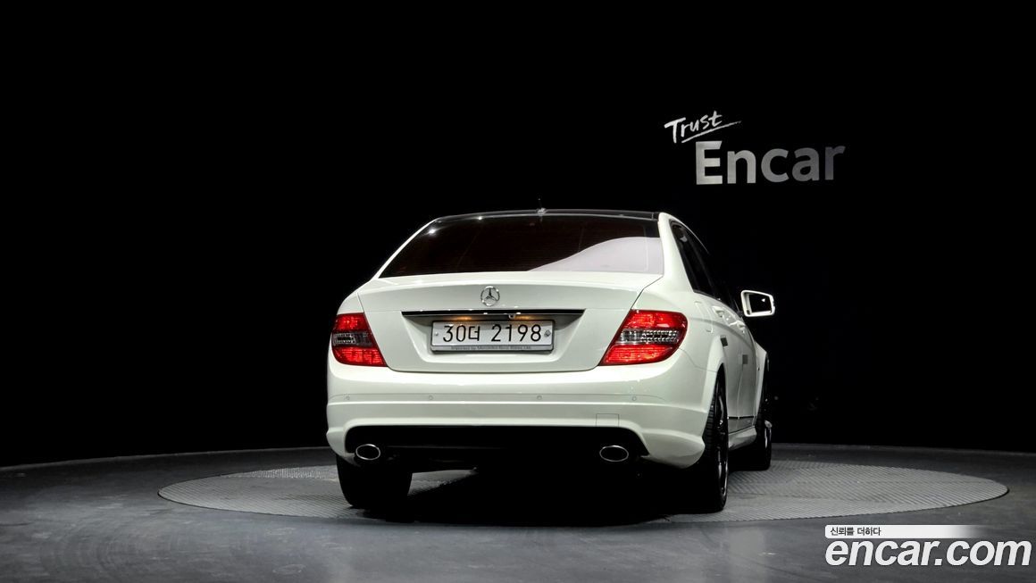 Mercedes-Benz C-Class 2010