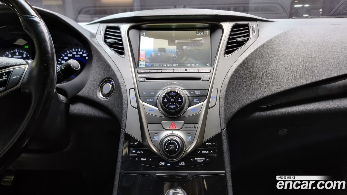 Hyundai Grandeur 2012