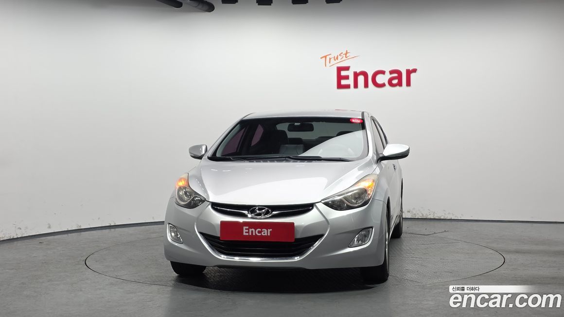 Hyundai AVANTE 2011