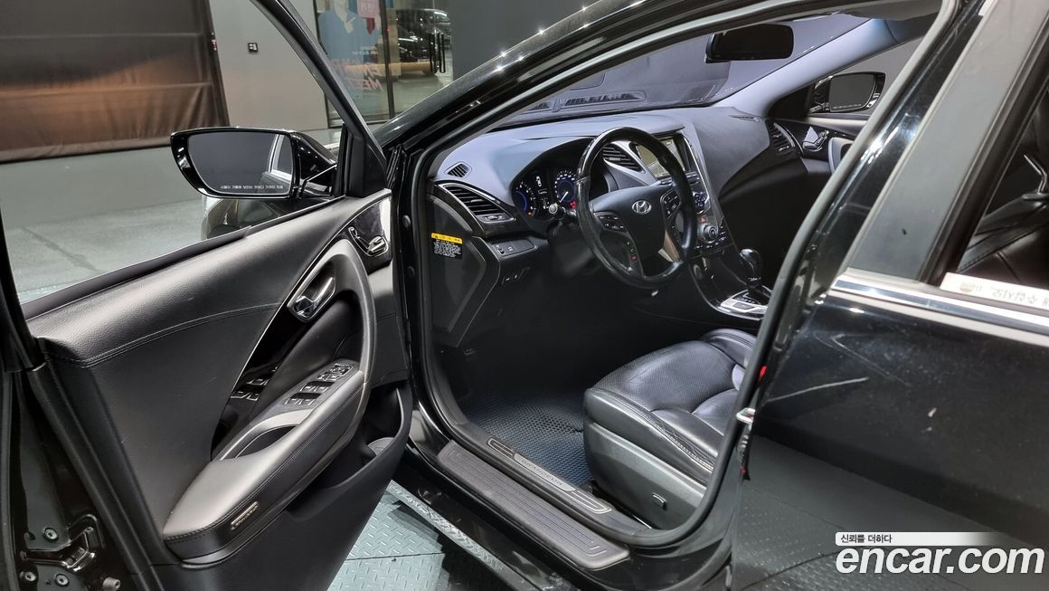 Hyundai Grandeur 2012