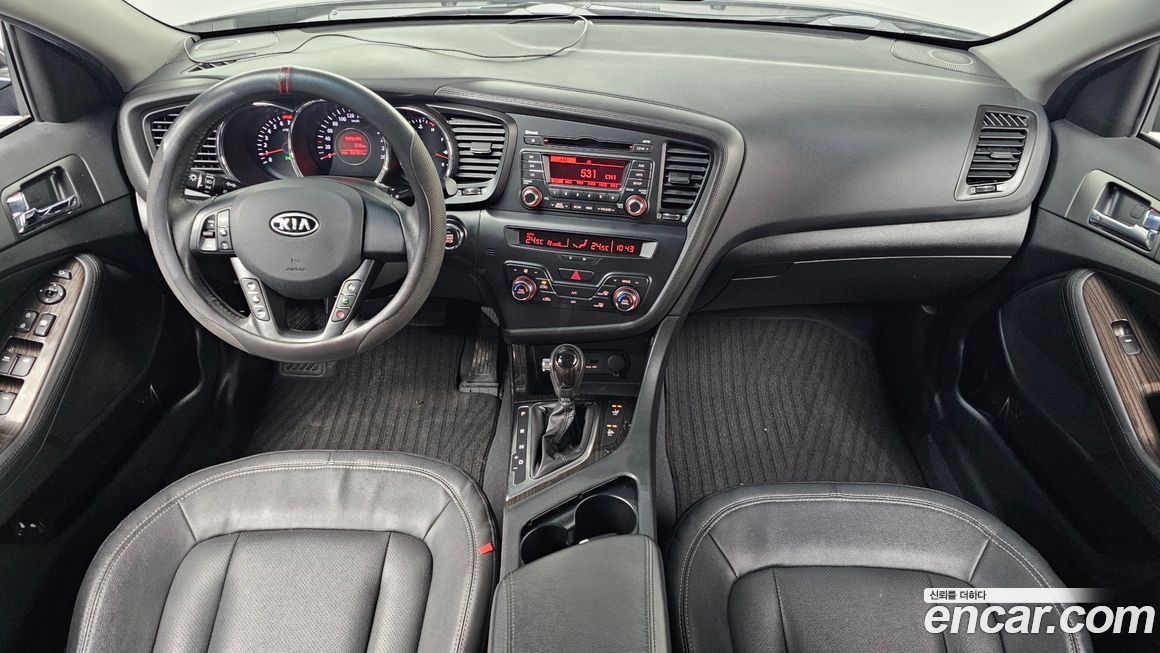 Kia K5 2011