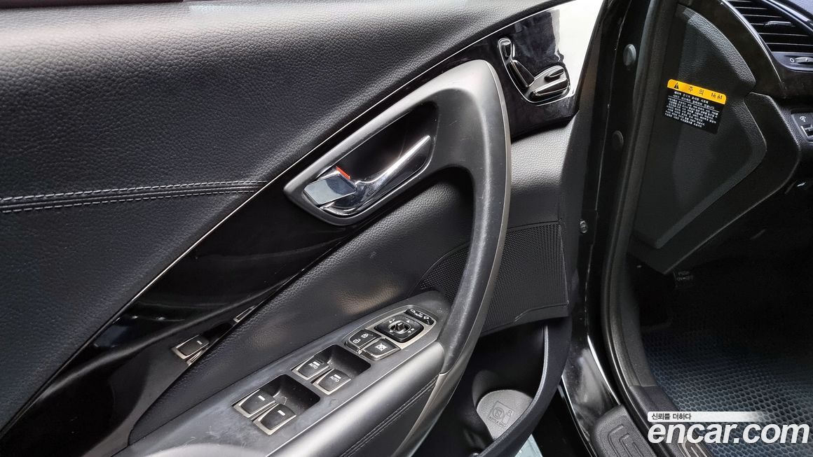 Hyundai Grandeur 2012