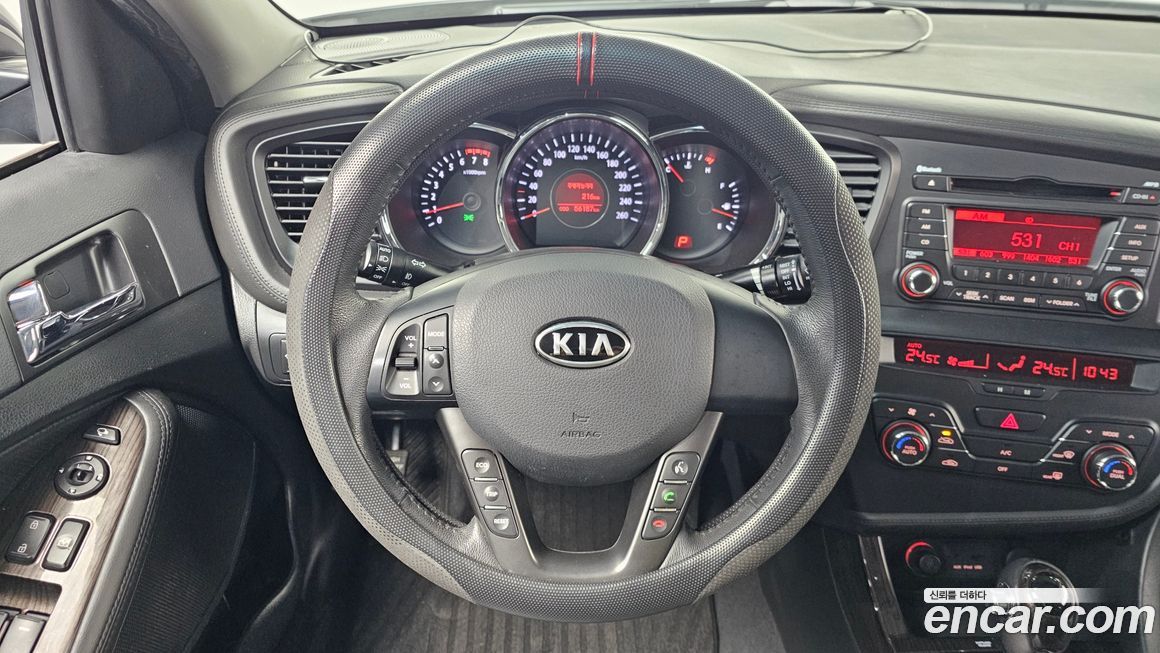 Kia K5 2011