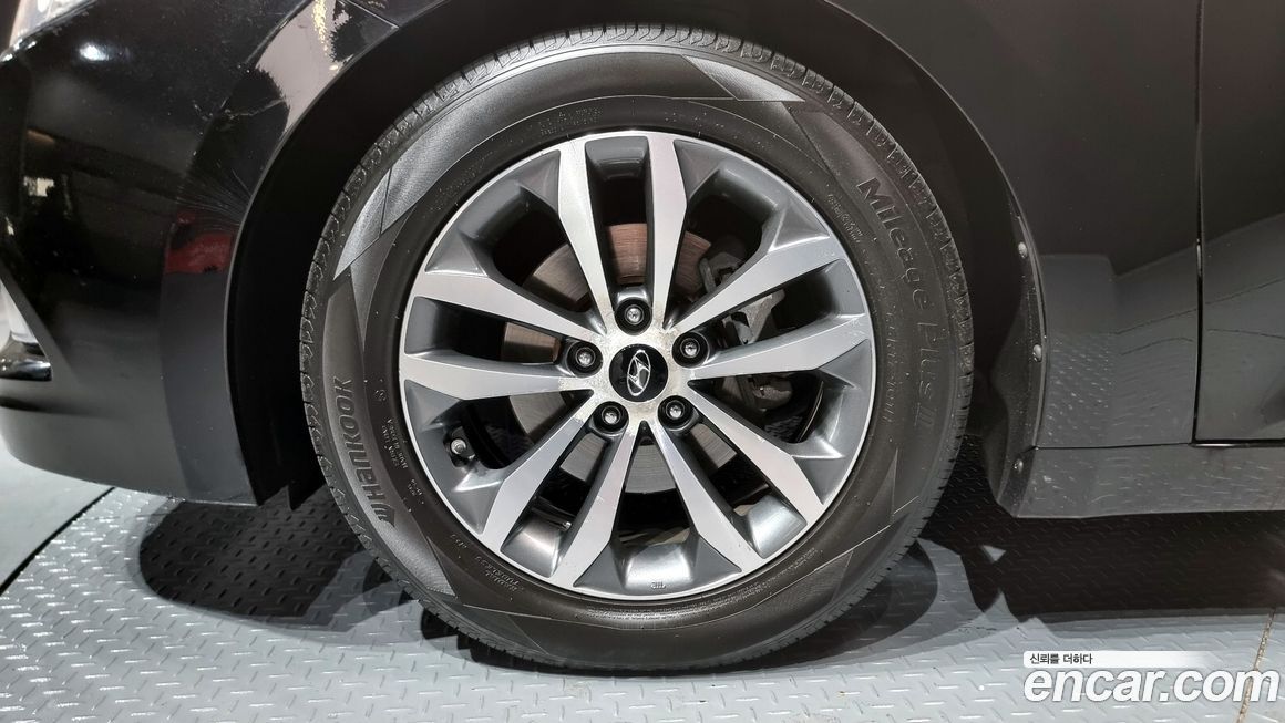 Hyundai Grandeur 2012