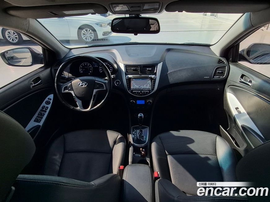 Hyundai Accent 2014