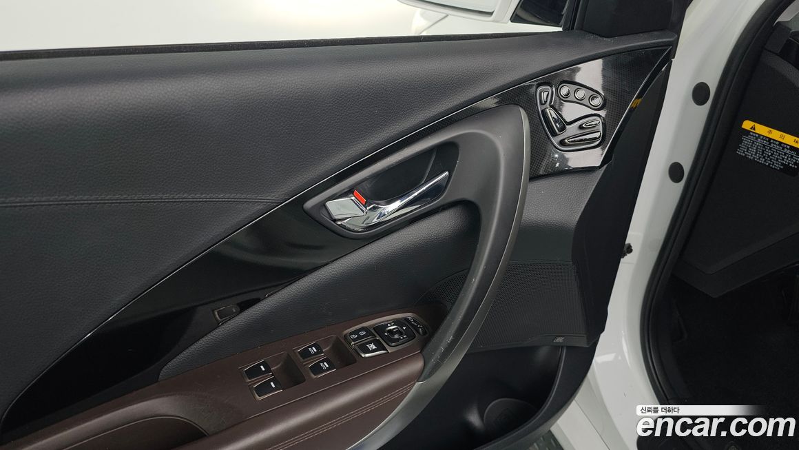 Hyundai Grandeur 2011