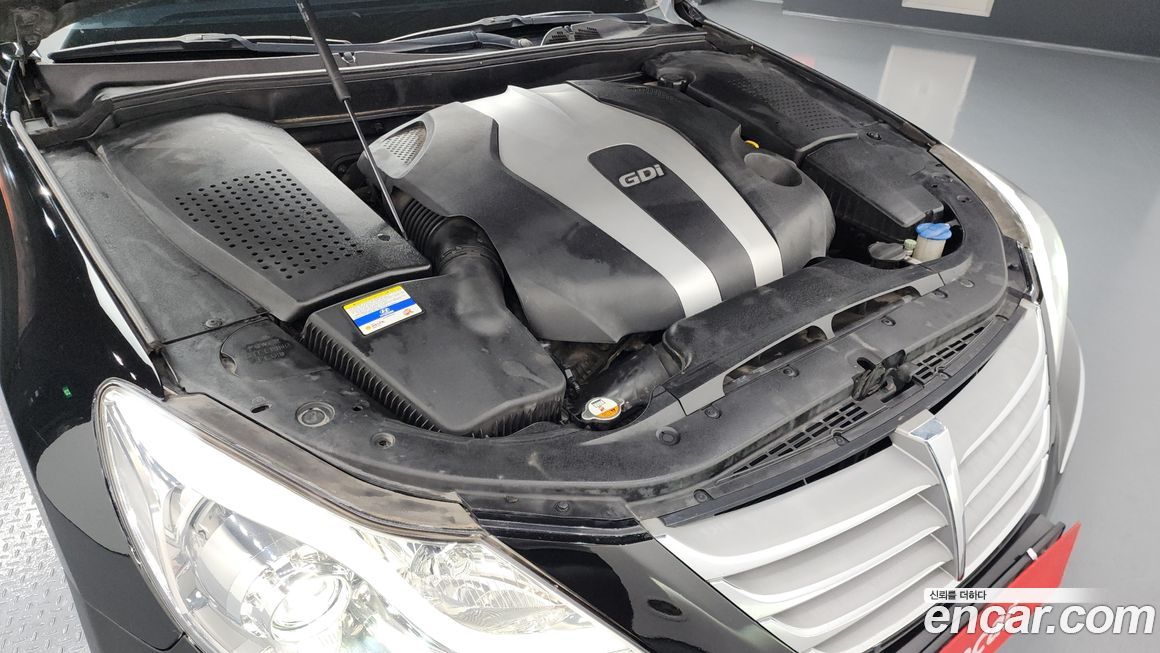 Hyundai Genesis 2012