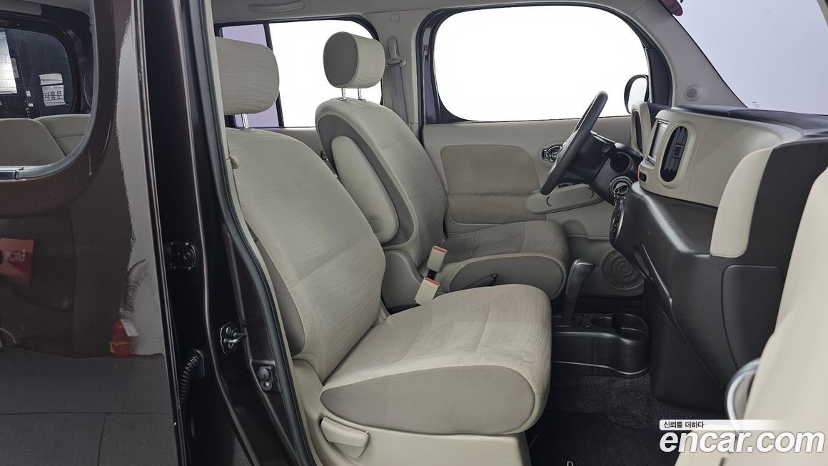 Nissan Cube 2012