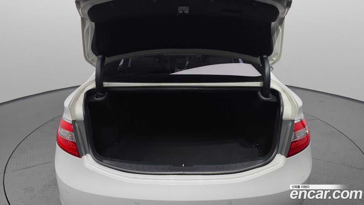 Hyundai Grandeur 2011