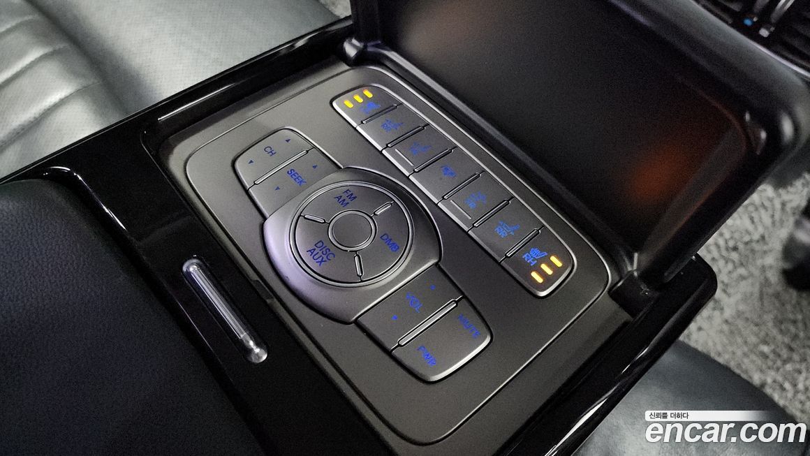 Hyundai Genesis 2012