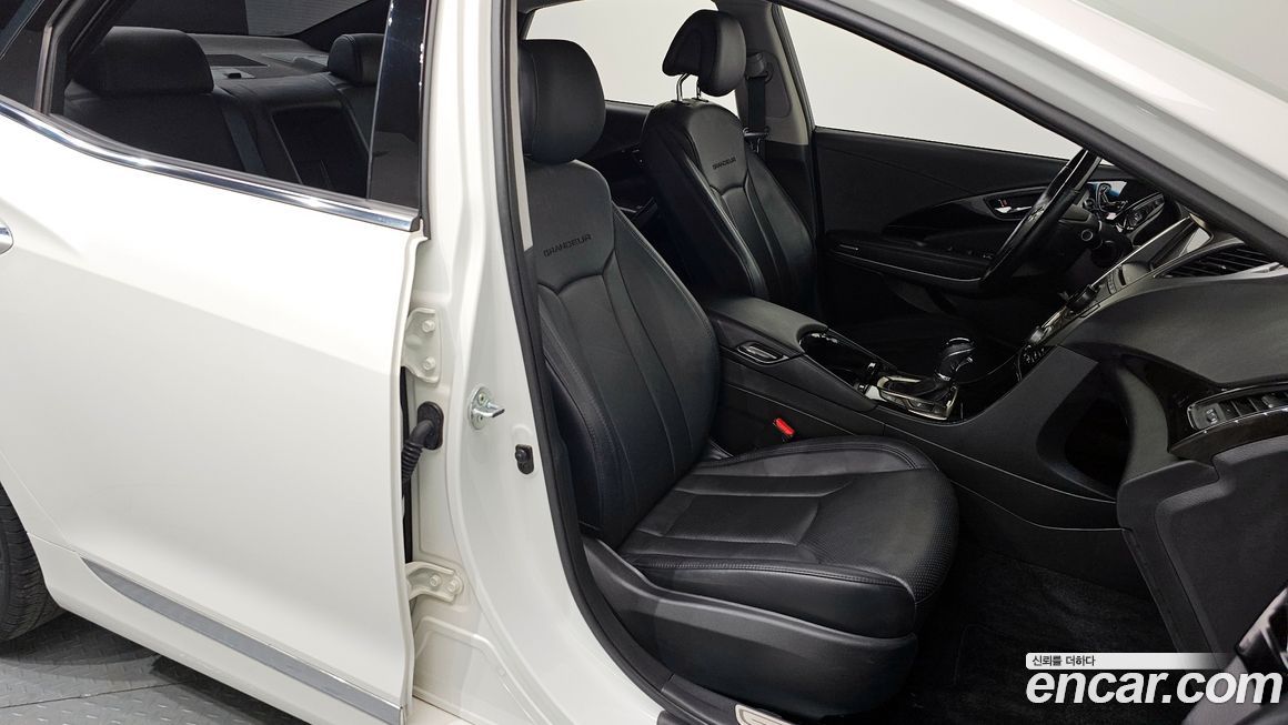 Hyundai Grandeur 2012