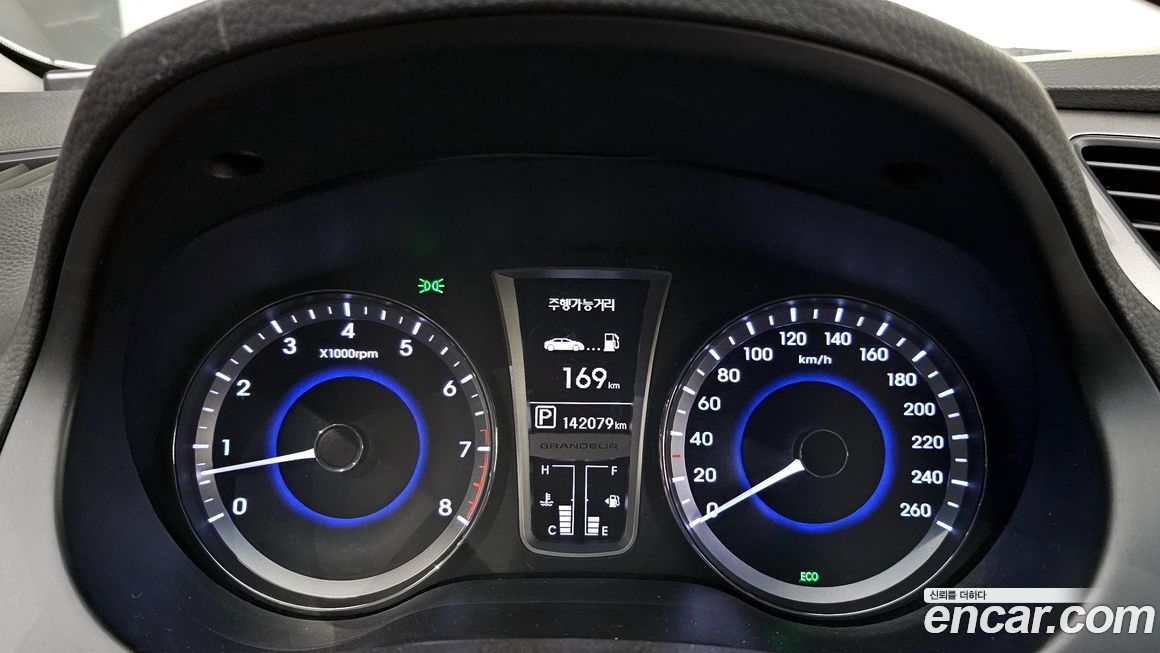 Hyundai Grandeur 2012