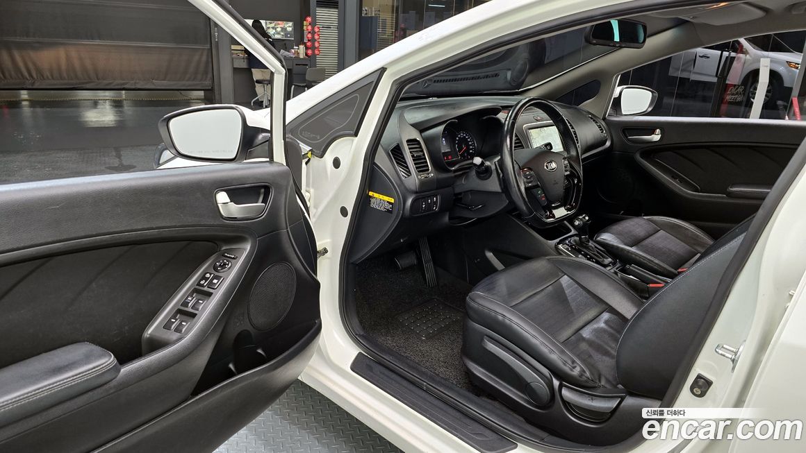 Kia K3 2016