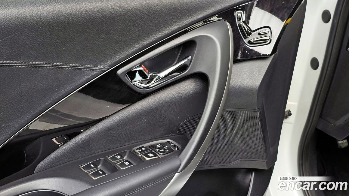 Hyundai Grandeur 2012