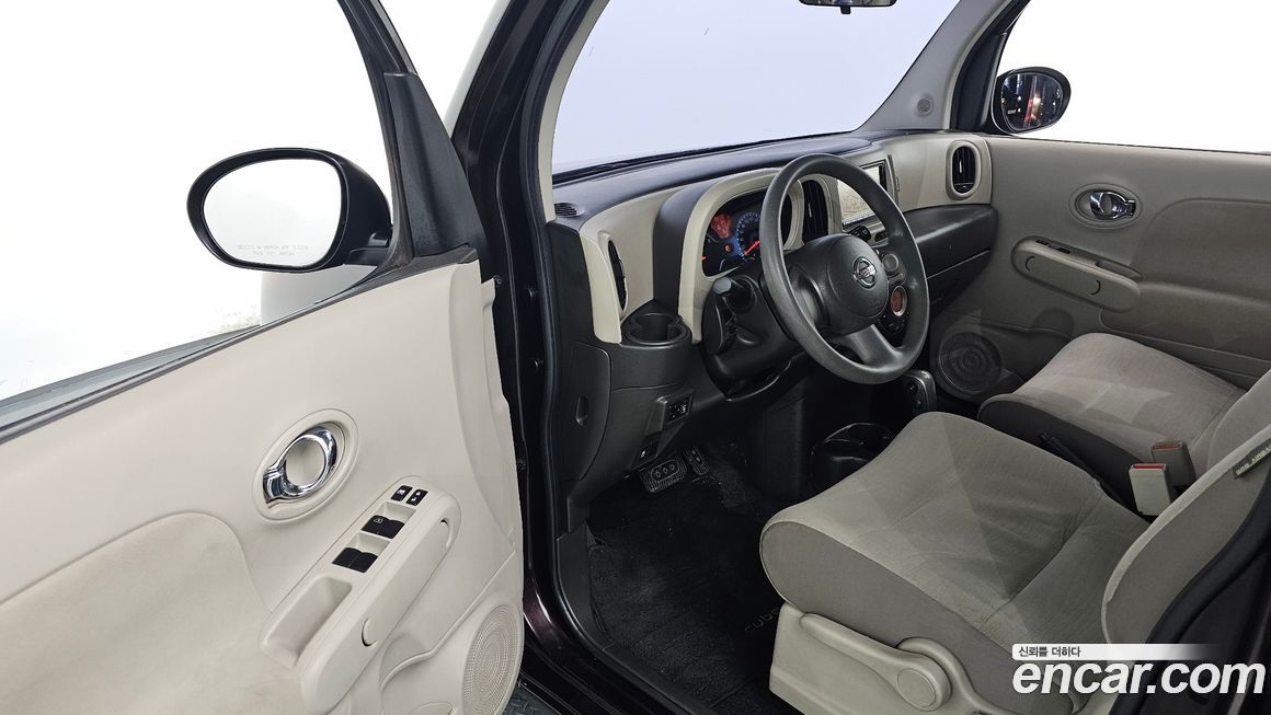 Nissan Cube 2012
