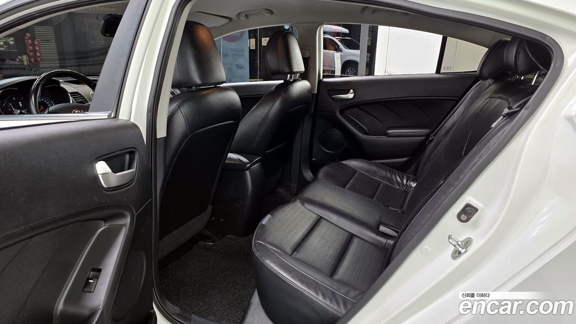 Kia K3 2016