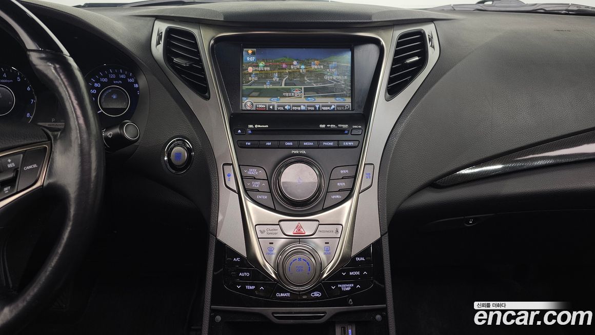 Hyundai Grandeur 2011