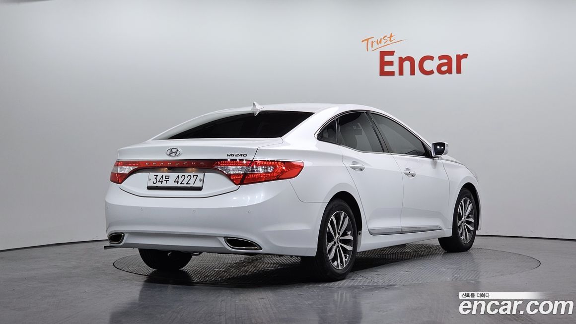 Hyundai Grandeur 2012