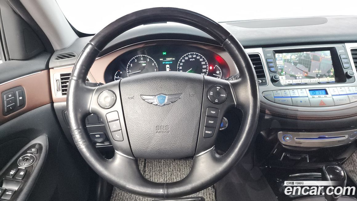 Hyundai Genesis 2012