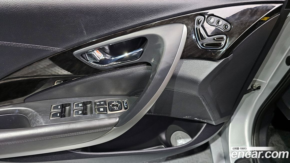 Hyundai Grandeur 2013