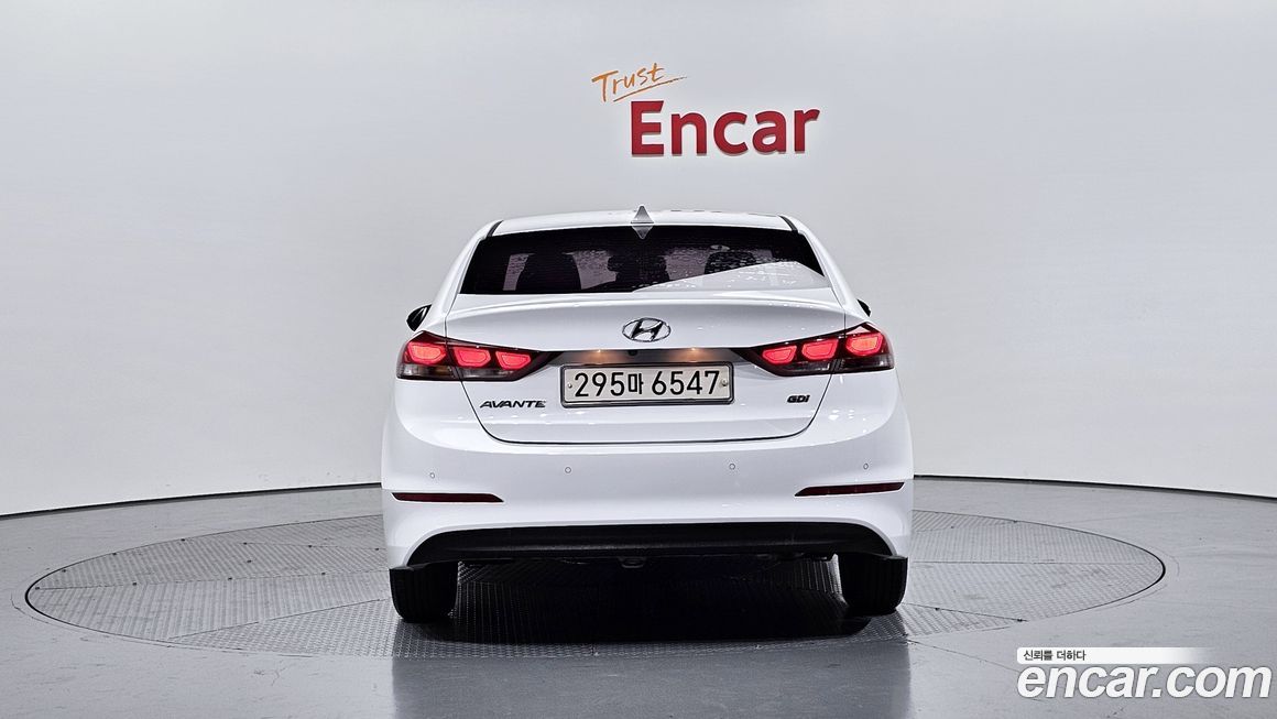 Hyundai AVANTE 2016
