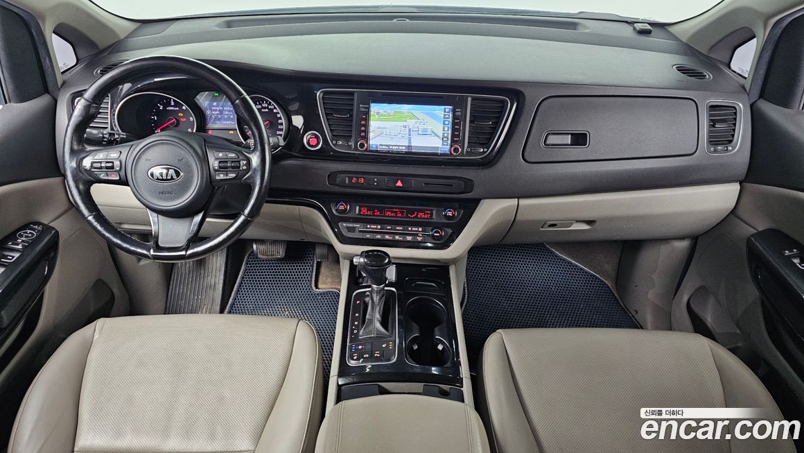 Kia Canival 2015