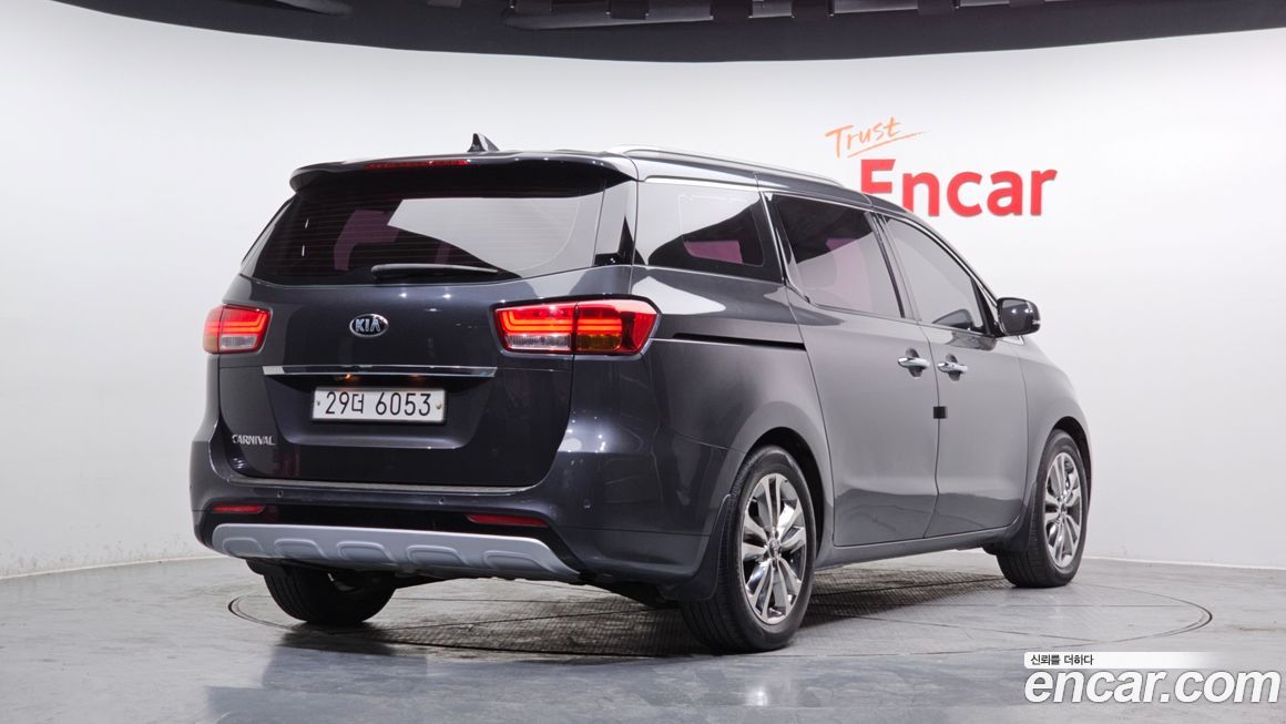 Kia Canival 2015