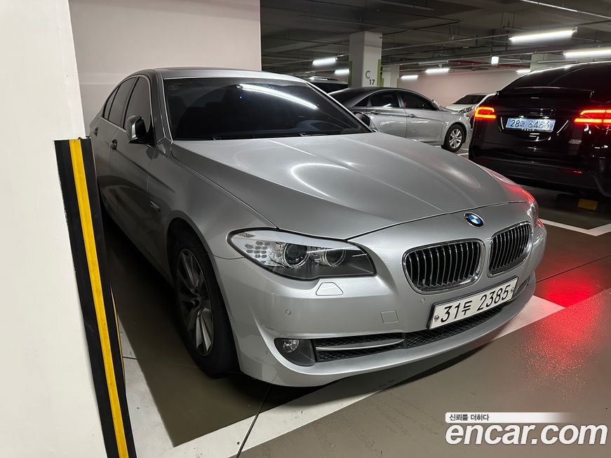 BMW 5-Series 2011
